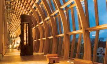 Holz ermöglicht hochwertige Gebäude mit gesumdem Wohnumfeld (Bild: Structurlam Mass Timber Corporation).