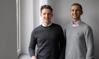 Die Gründer Moritz Schüller (li.) und Max Huber freuen sich auf die gemeinsame Entwicklung (Bild: ritterwerk).