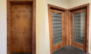 Echtholzfurniere bieten vielfältige Möglichkeiten zur Gestaltung individueller Zimmertüren (Bild: Langner).