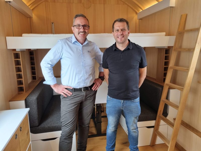 Konstruktionsleiter Thomas Nägele (re.) mit Oliver Bühler, Account-Manager bei DPS (Bild: DPS / Oliver Bühler).