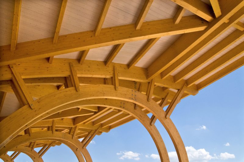 Das ERP-System stellt sich den hohen Anforderungen an die Arbeitsprozesse in der Holz verarbeitenden Industrie (Bild: ©Tarcisio Schnaider /stock.adobe.com).