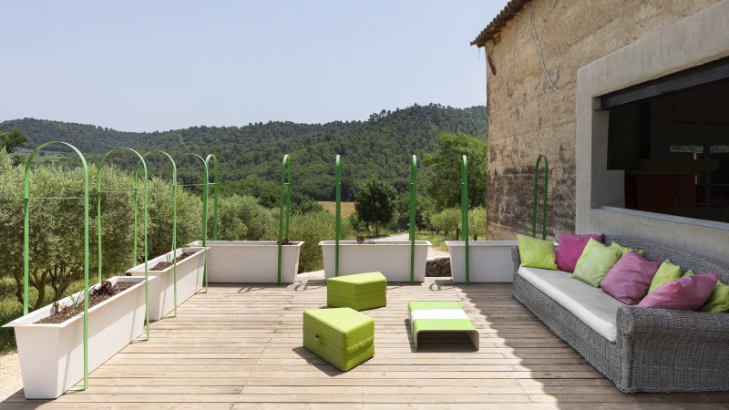 Mit dem Werkstoff konnten langlebige und ästhetisch anspruchsvolle Terrassenflächen gestaltet werden (Bild: Kebony).