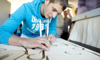 Absolventen erhalten eine umfassende Vorbereitung für den Weg in die Selbstständigkeit und zur Bewältigung der kaufmännischen, pädagogischen und technischen Herausforderungen (Bild: Holzfachschule Bad Wildungen).