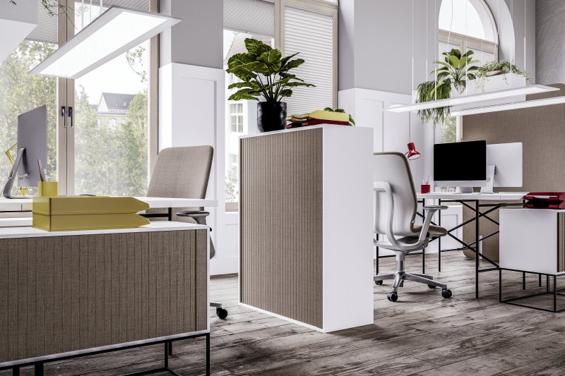 Keine Kompromisse bei Optik und Haptik: Die Rolladensysteme aus Rezyklat machen eine gute Figur (Bild: Rehau).
