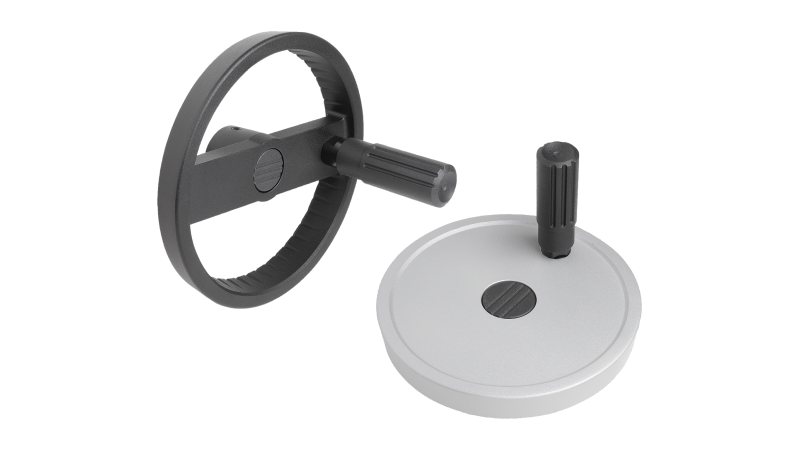 Die Handräder aus Aluminium verbinden geringes Gewicht mit hoher Stabilität, sicherer Bedienung und angenehmer Haptik (Bild: Kipp).