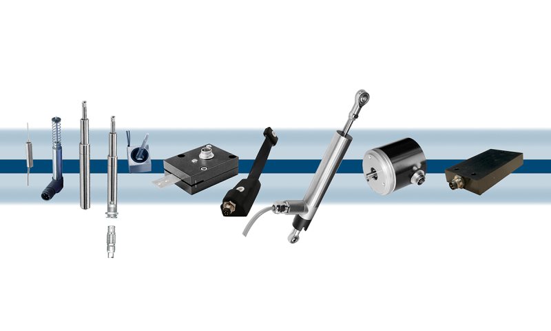 Fünf Miniaturwegaufnehmer »SM20« und »SM34«, Spaltaufnehmer »SM48«, Gummiwegaufnehmer »DST«, »SM40-43«, Winkelaufnehmer »SM6«, Neigungssensor »KAS4000« (Bild: abj sensorik).