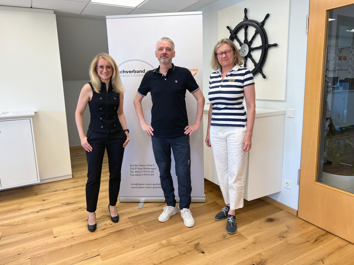 Marcel Giersberg mit Andrea Belegante und Csilla Klausner (Bild: Fachverband).