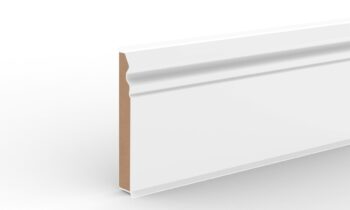 Die Kernsockelleiste verbindet ein klassisches Profil mit MDF-Kern, PP-Ummantelung und flexiblen Weichlippen (Bild: Döllken).